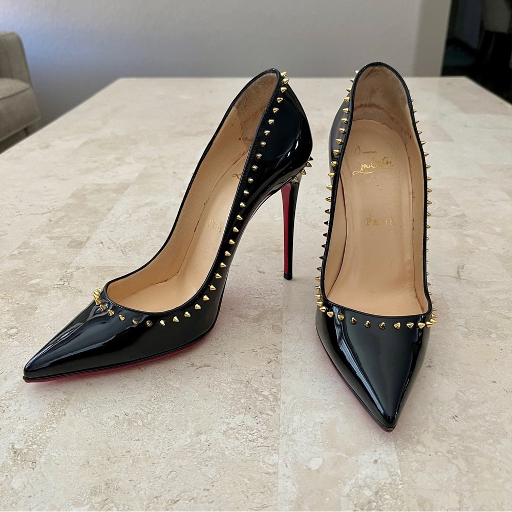 Louboutin Anjalina Patent leather pump